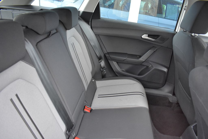 SEAT Leon Sportstourer 2.0 TDI DSG Style DSG- Automatik Navi — photo 5