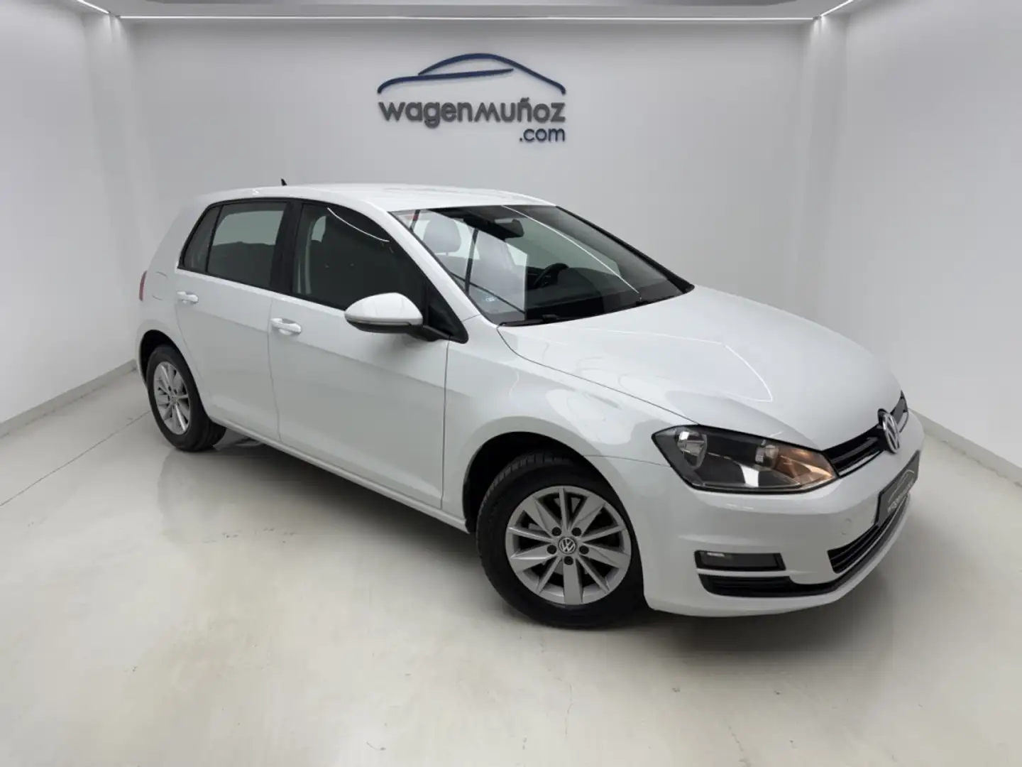Volkswagen Golf 1.6TDI CR BMT Edition 110 Wit - 2