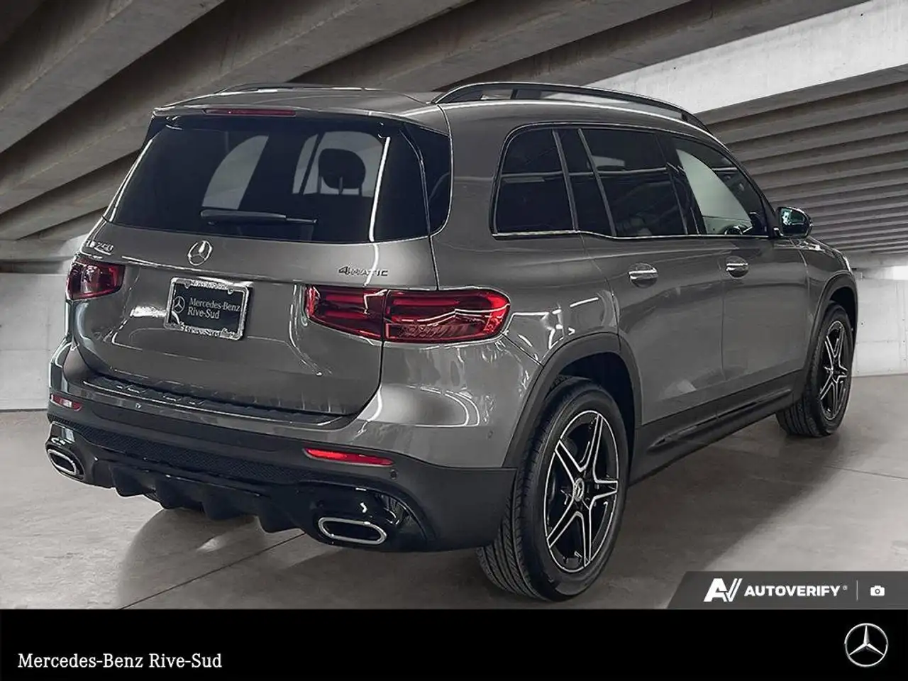 Mercedes-Benz GLB снимка Mercedes-Benz GLB