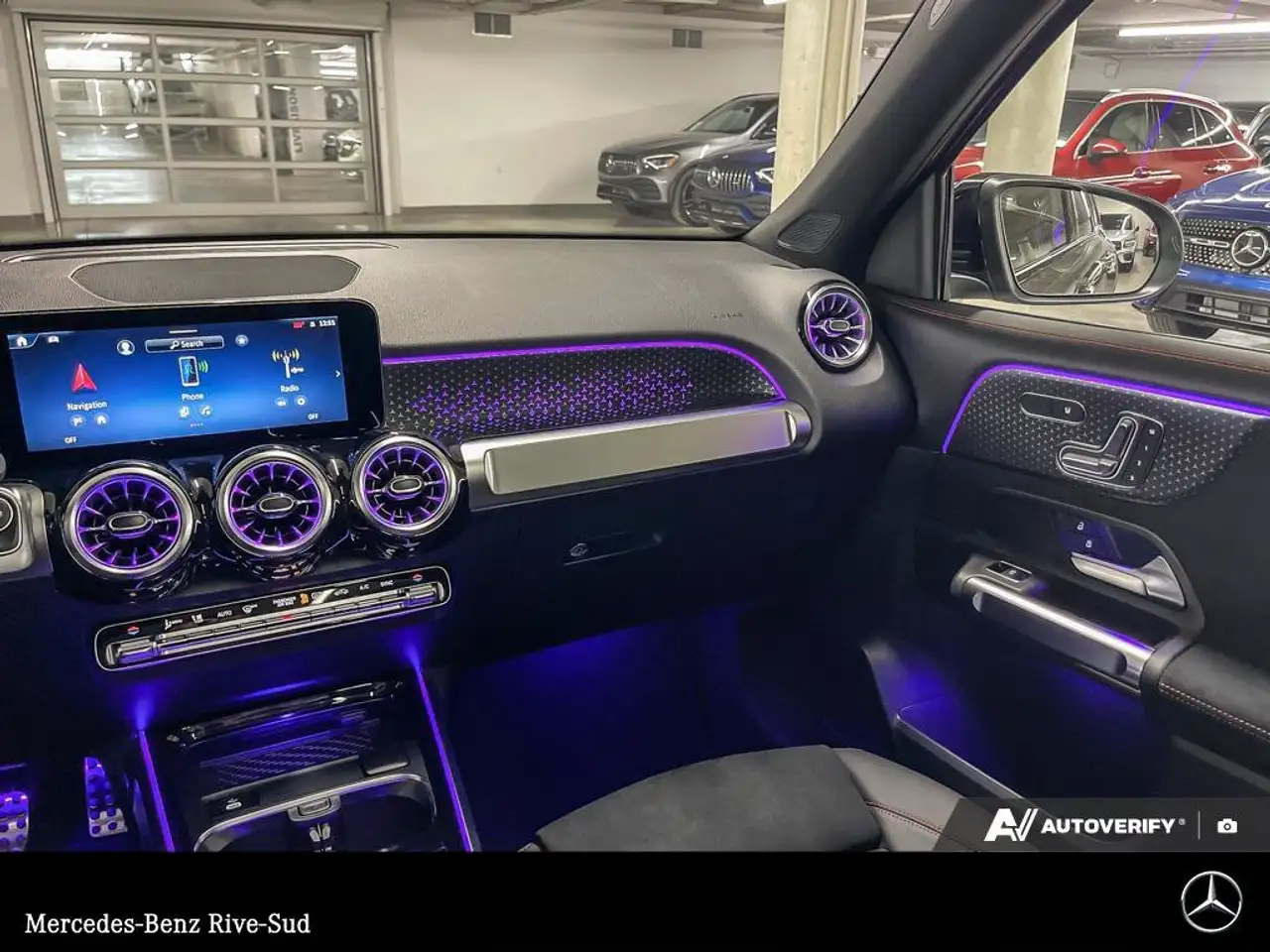 Mercedes-Benz GLB снимка Mercedes-Benz GLB