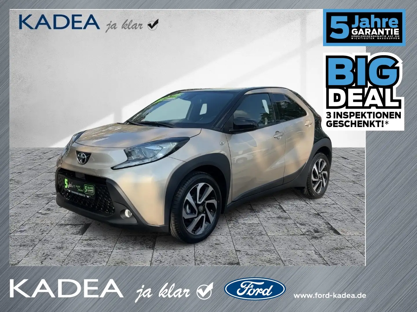 Toyota Aygo X 1.0 Teamplayer ACC+Navi+SHZ+Fernlichtass. Beige - 1