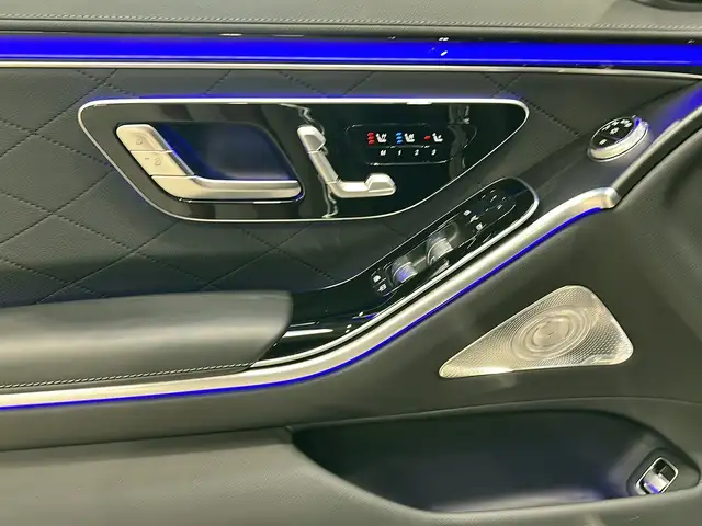 Mercedes-Benz S Class view 13