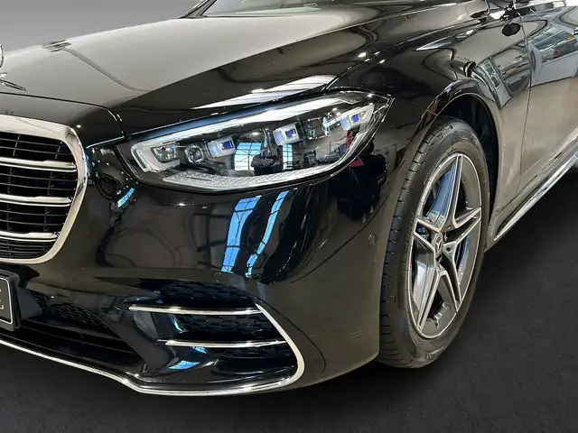 Mercedes-Benz S Class view 3