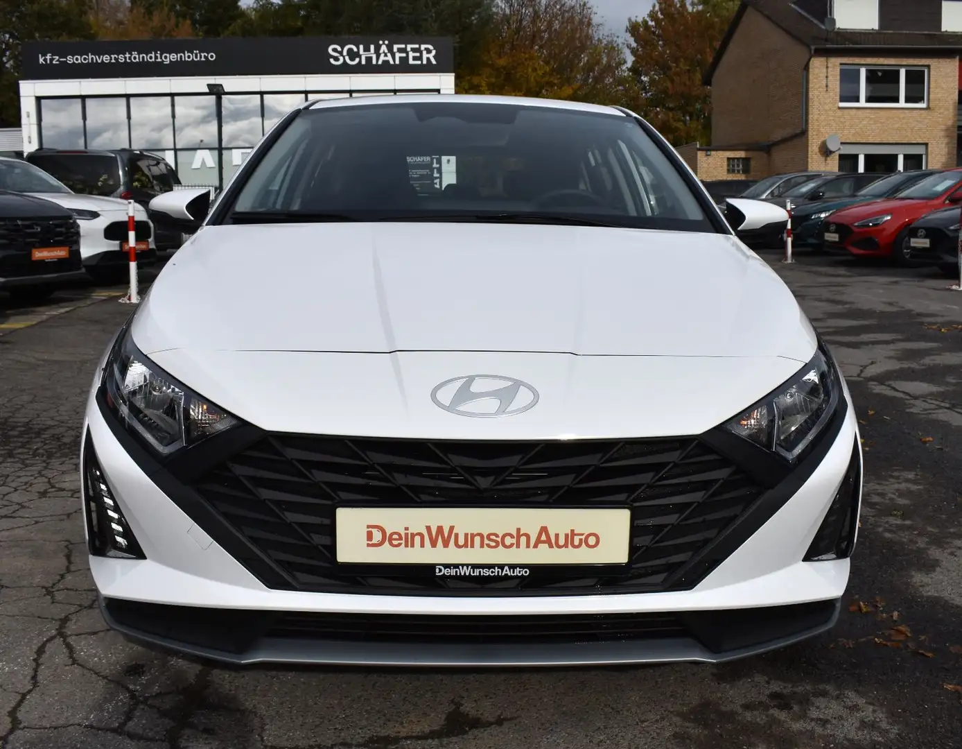 Hyundai i20 1.2 79 PS Navi Kamera SHZ PDC Alu16 SOFORT Weiß - 2