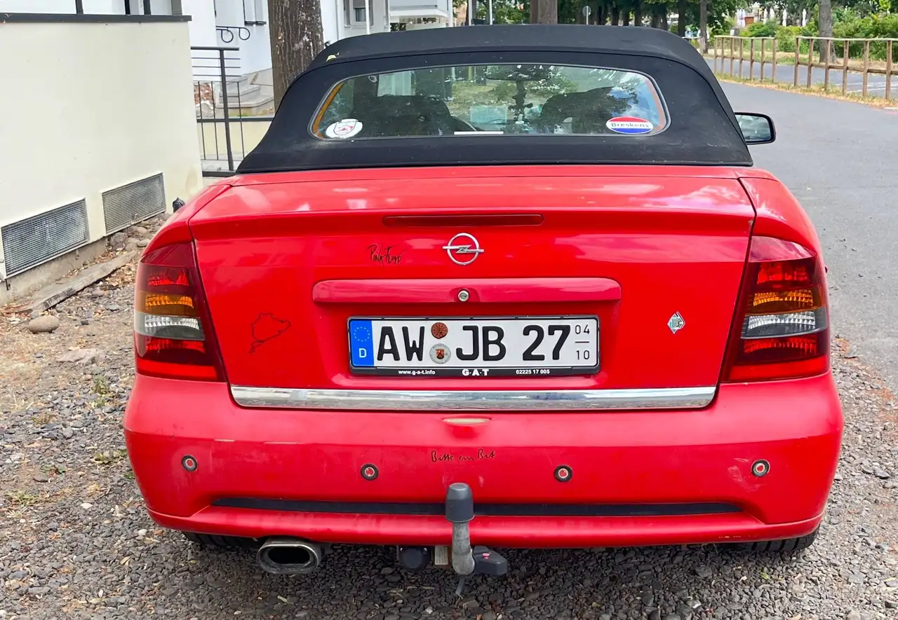 Opel Astra Cabrio 2.2 16V, foto 3