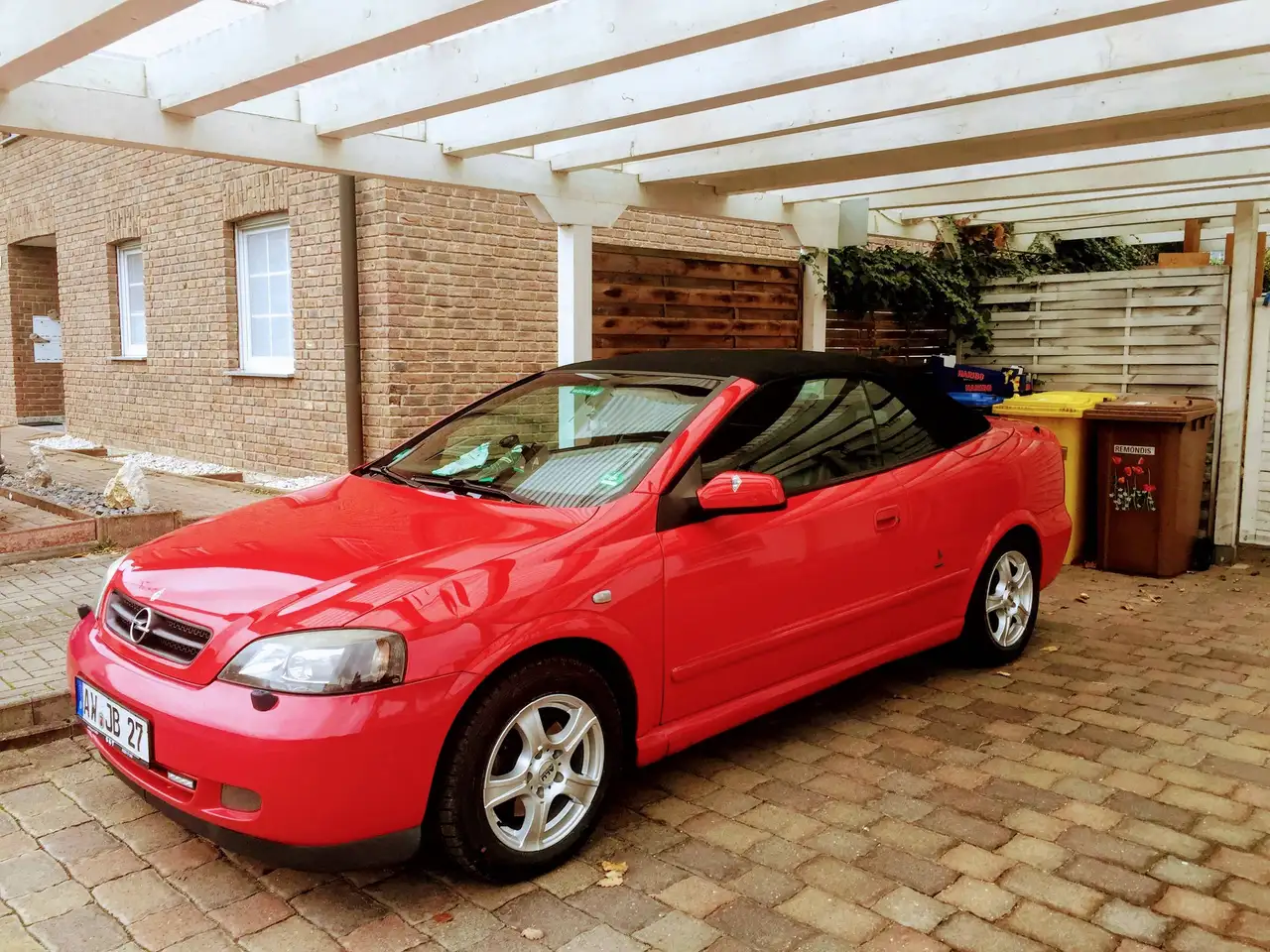 Opel Astra Cabrio 2.2 16V, foto 1
