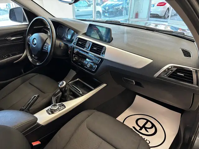 BMW 1 Series view 13