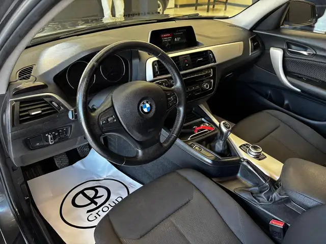 BMW 1 Series view 9