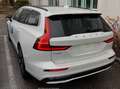 Volvo V60 B4 Geartronic Essential M2025) - thumbnail 2