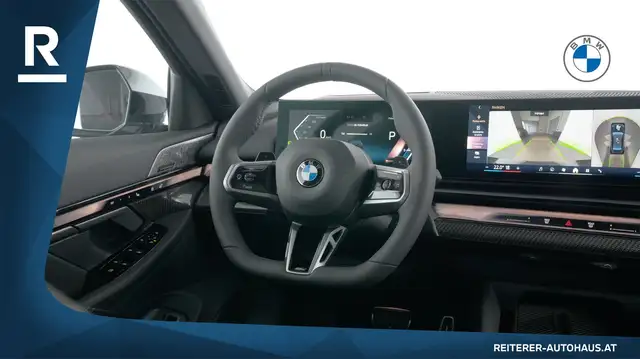 BMW 5 Series view 15