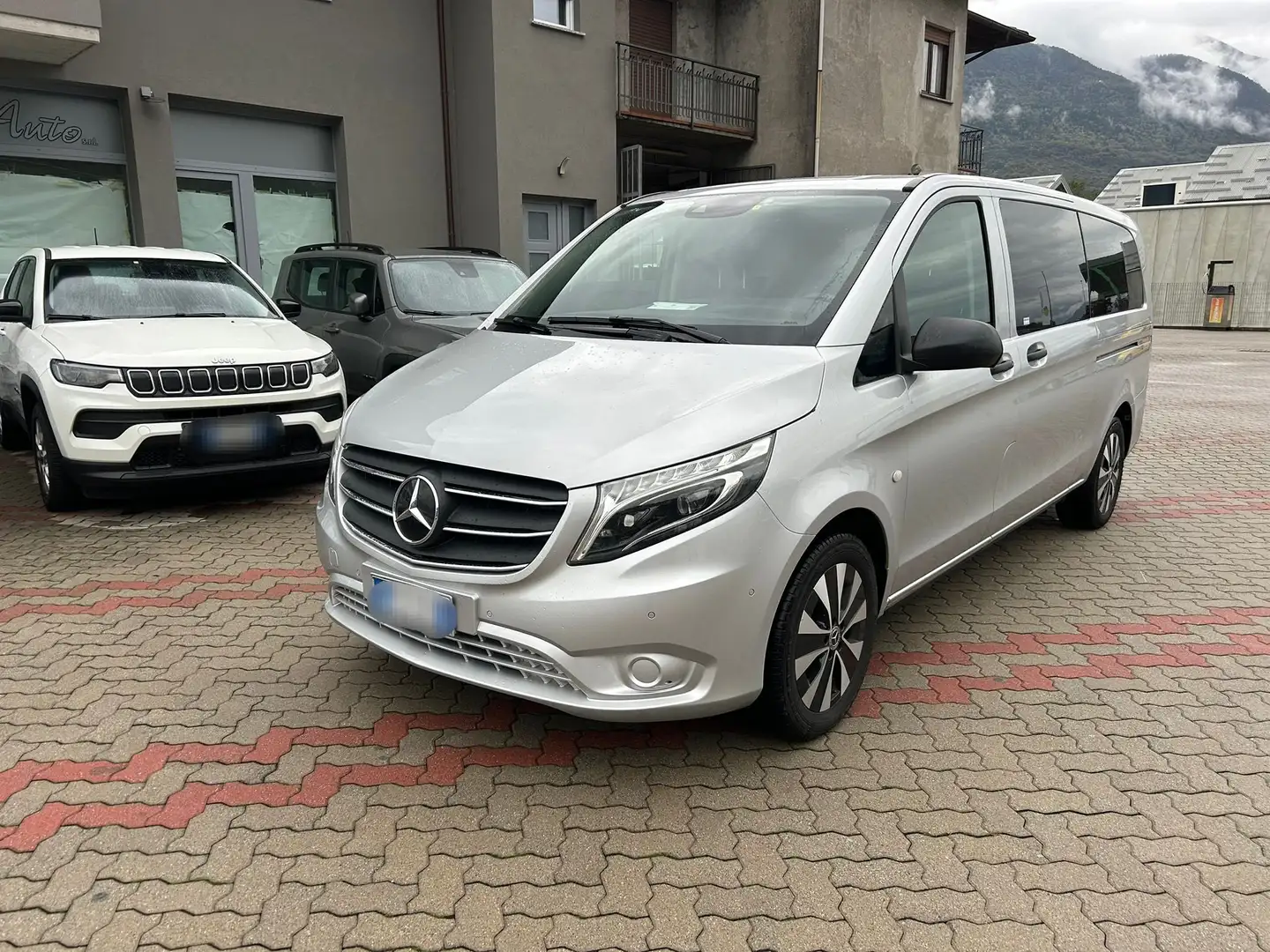 Mercedes-Benz Vito Tourer 119 CDI 4x4 EXLong Argento - 1