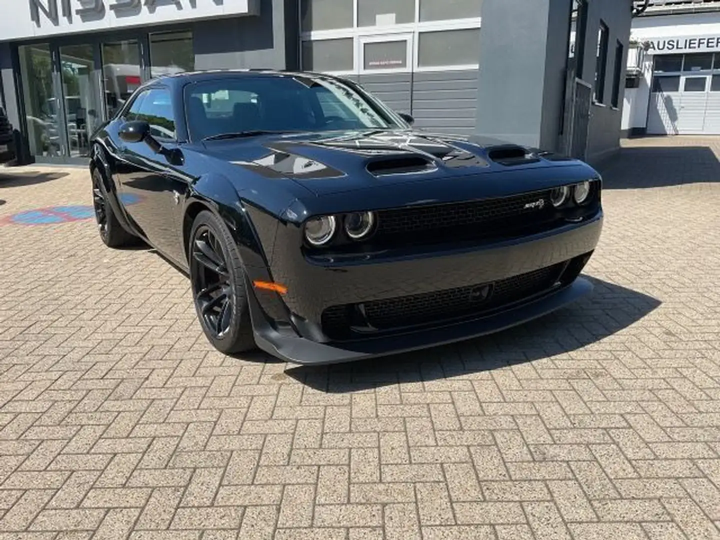 Dodge Challenger V8 SRT Hellcat Widebody Laguna Navi Černá - 2