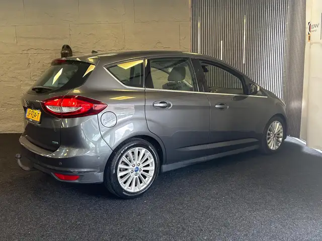 Ford C-Max view 2