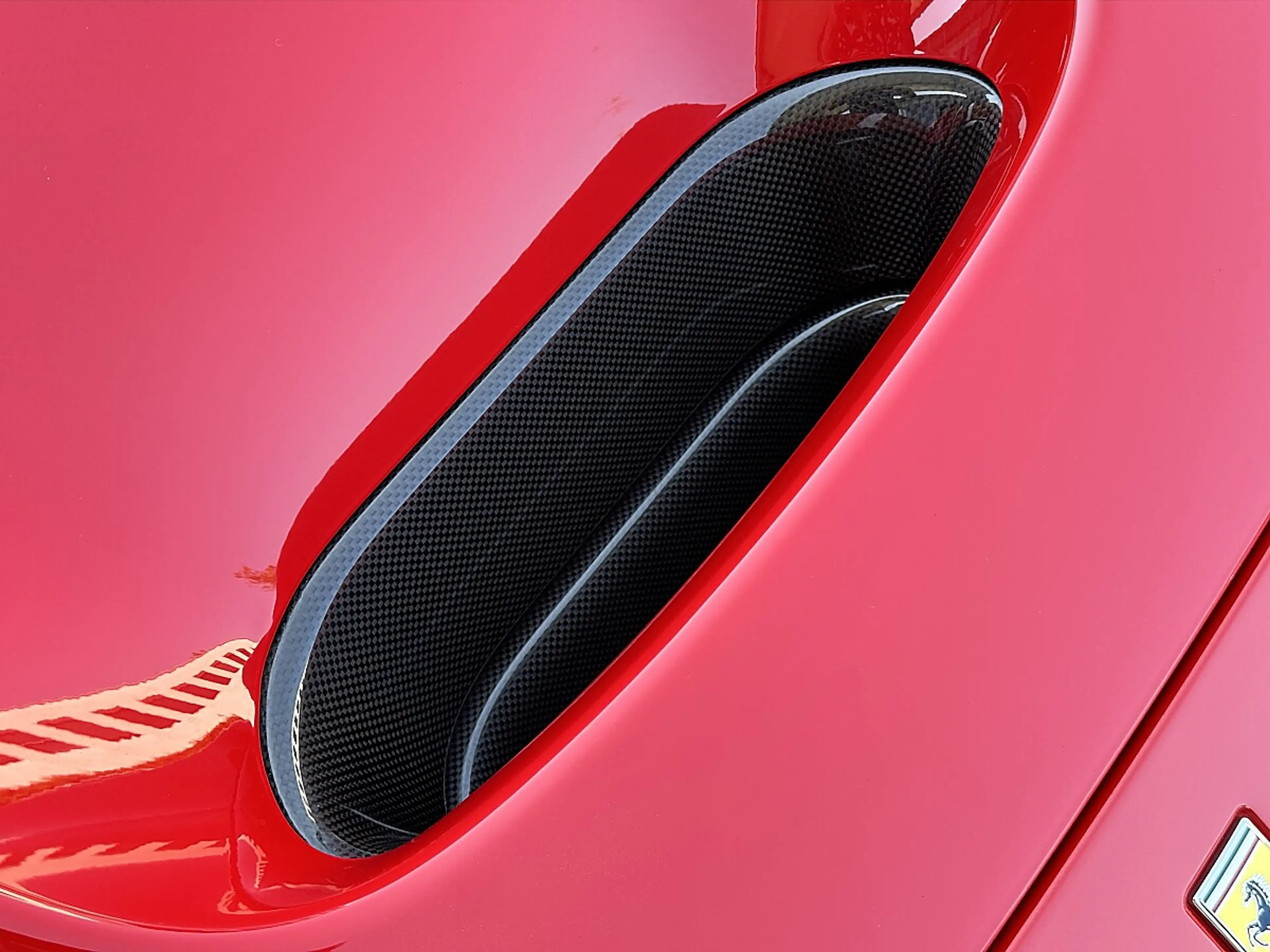 Ferrari F8 Tributo — photo 6