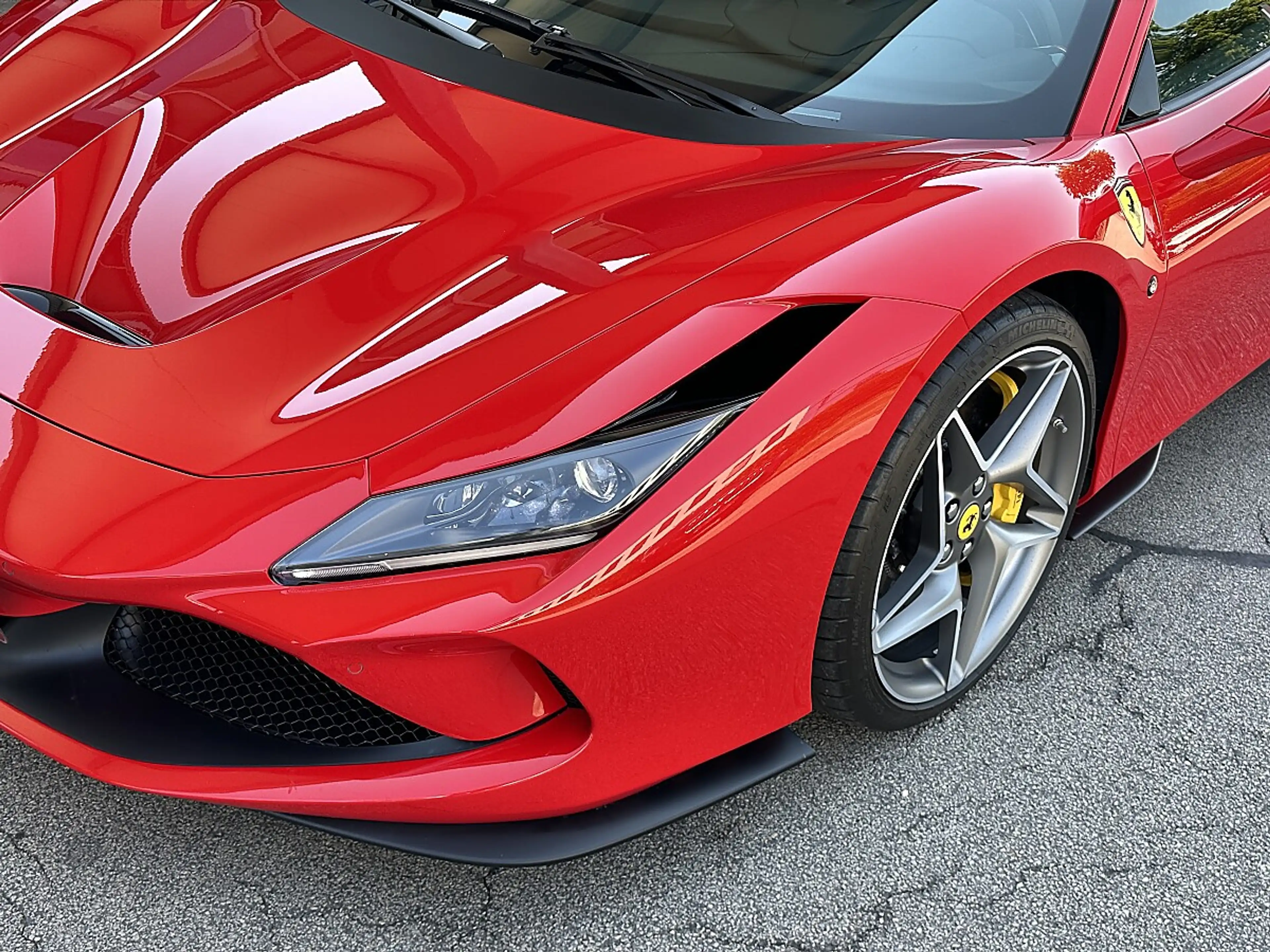 Ferrari F8 Tributo — photo 7
