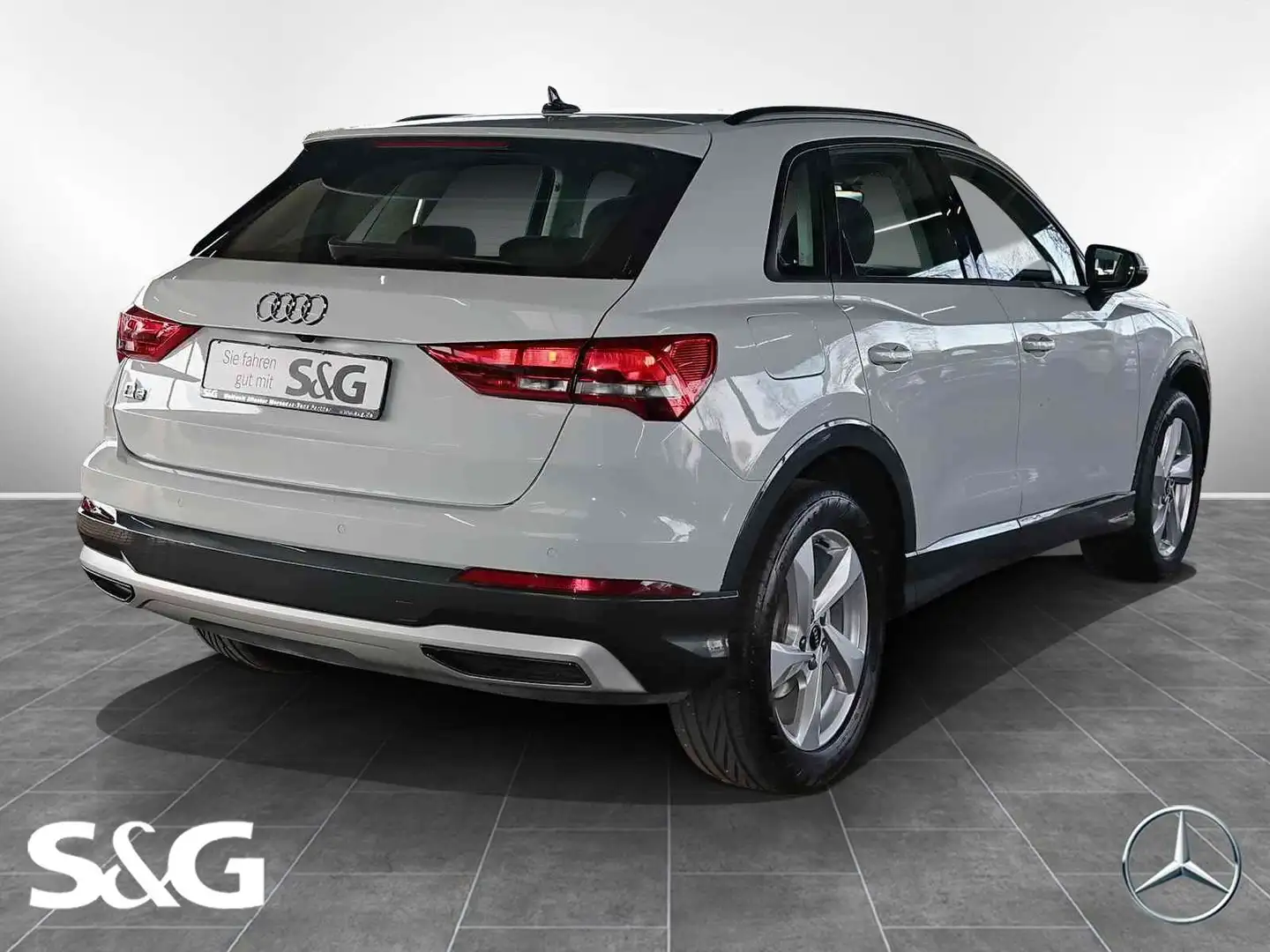Audi Q3 35 TFSI Advanced Kamera+Media Interface+18" Weiß - 2