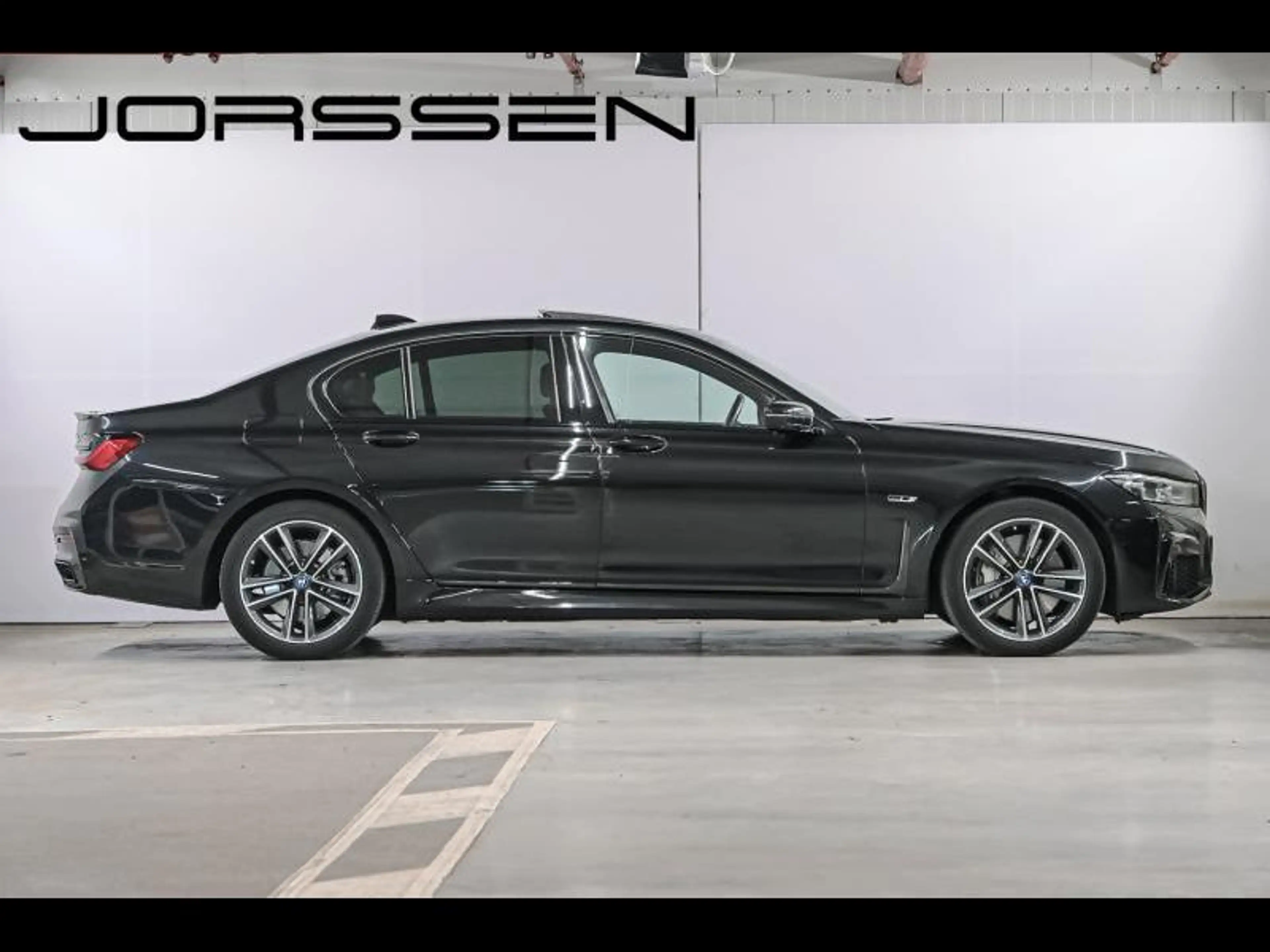 BMW 745 M sport — photo 3