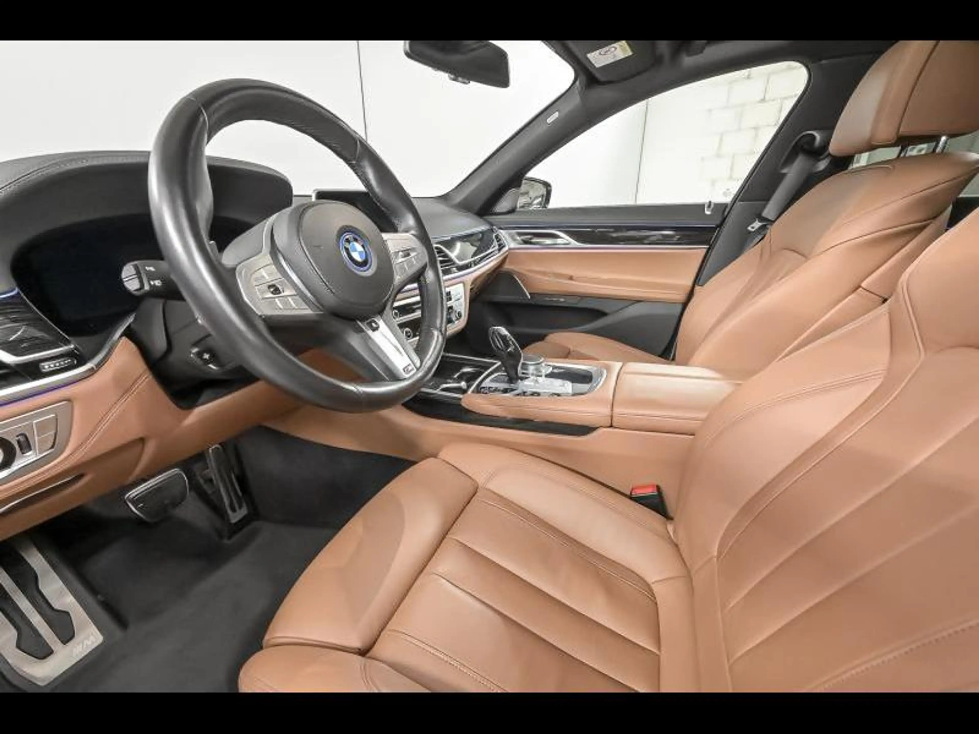 BMW 745 M sport — photo 6