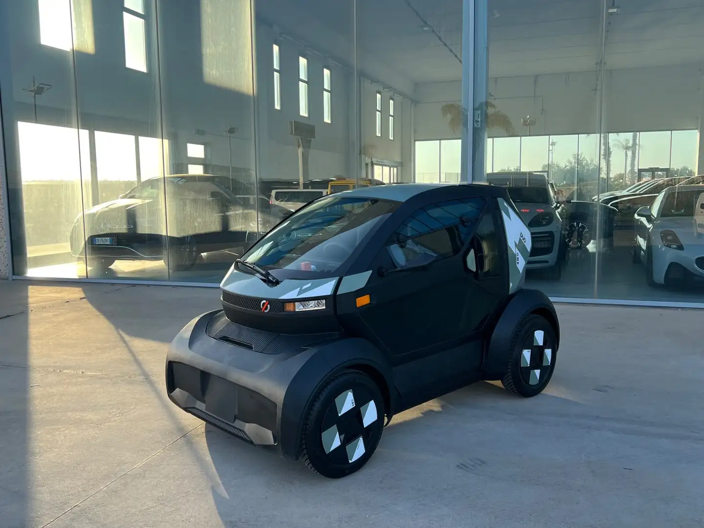 Mobilize Duo 45 Neo SUPER OFFERTA €9.900 Schwarz - 1