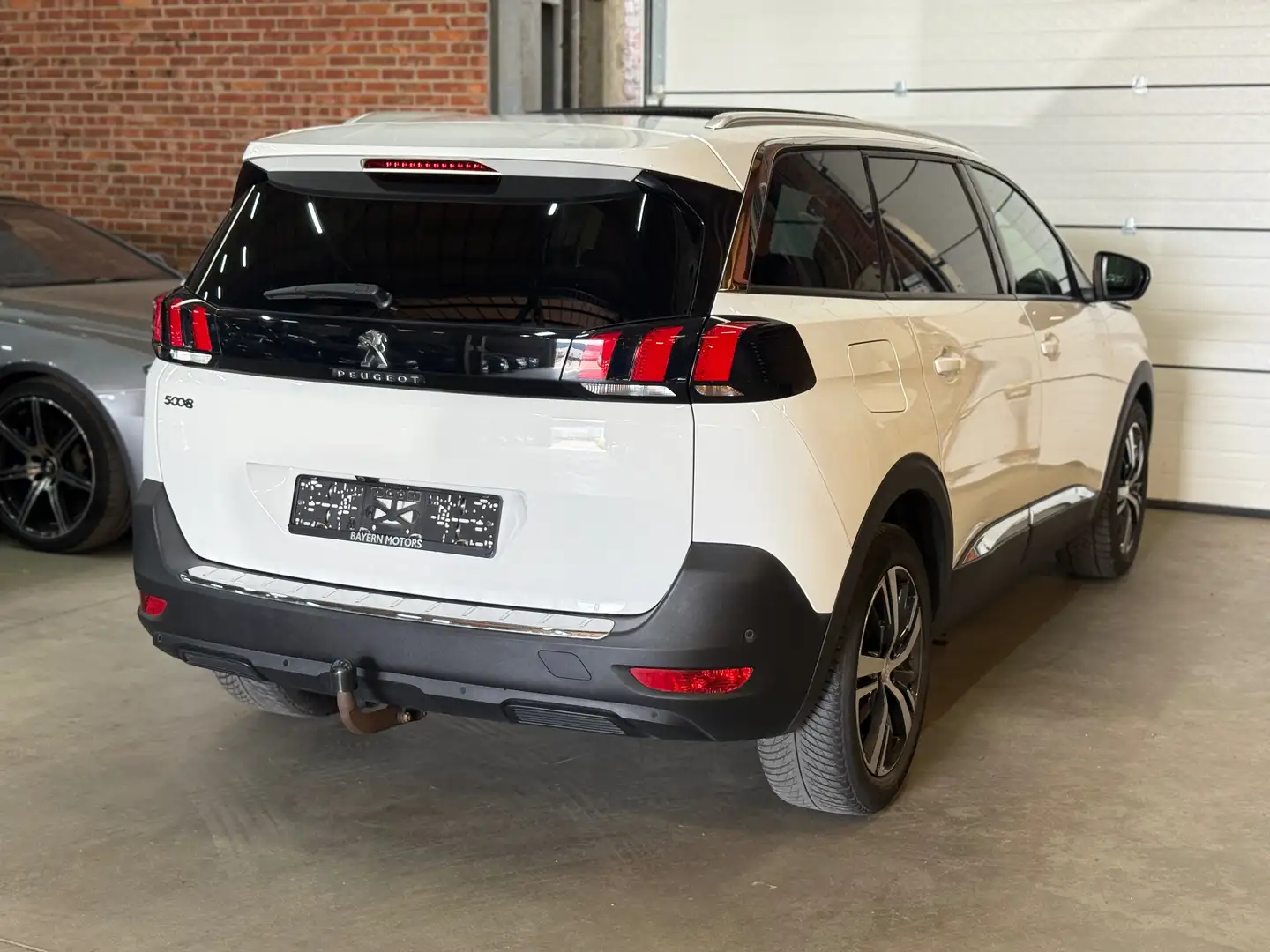 Peugeot 5008 1.5 BlueHDi Allure Automaat 360 Camera CarPlay Wit - 2