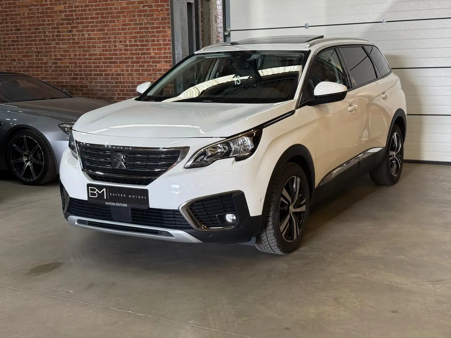 Peugeot 5008 1.5 BlueHDi Allure Automaat 360 Camera CarPlay Wit - 1