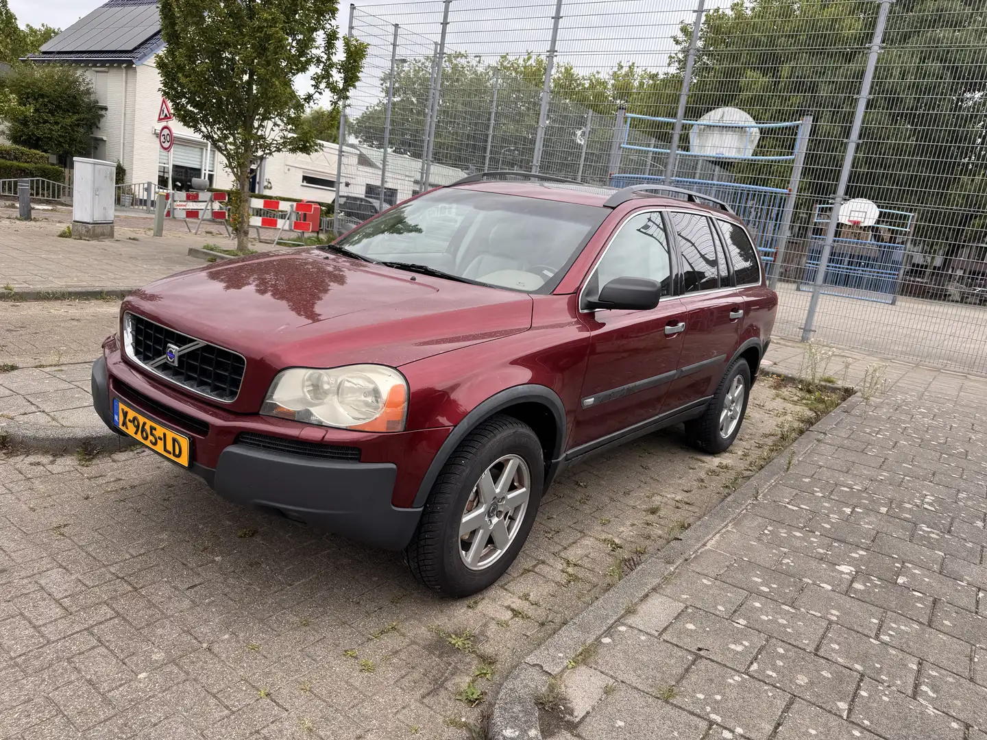 Volvo XC90 2.5 T Червоний - 1