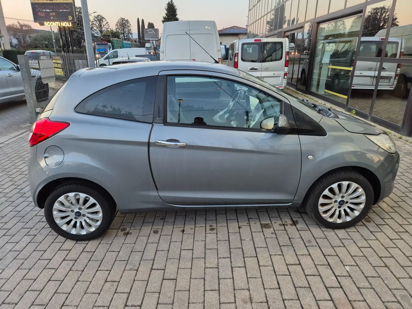 Ford Ka/Ka+ Ka+II+3p+2013+Ka+1.2+69cv+E5 Grigio - 2