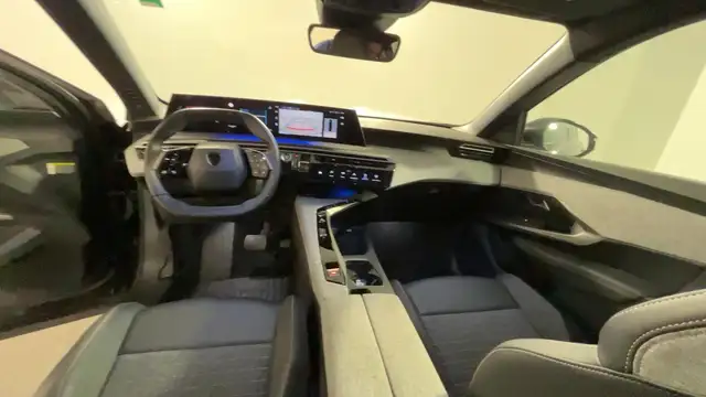Peugeot 3008 view 7