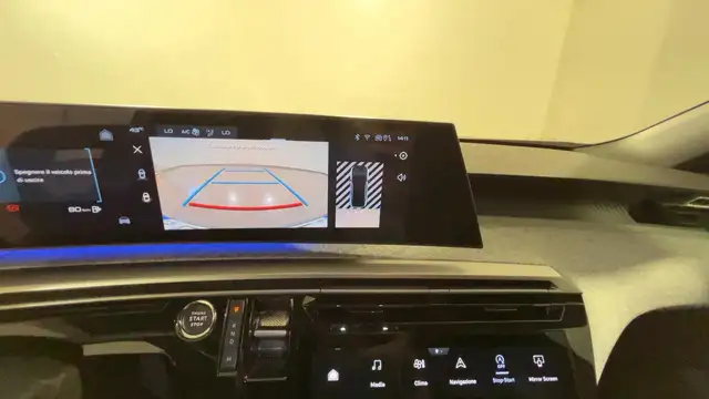 Peugeot 3008 view 10