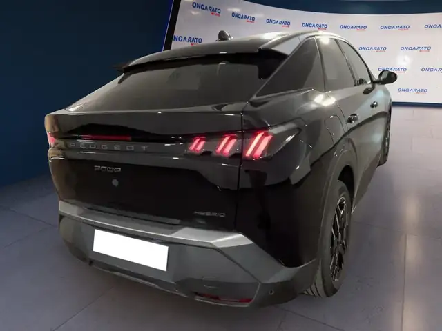 Peugeot 3008 view 4