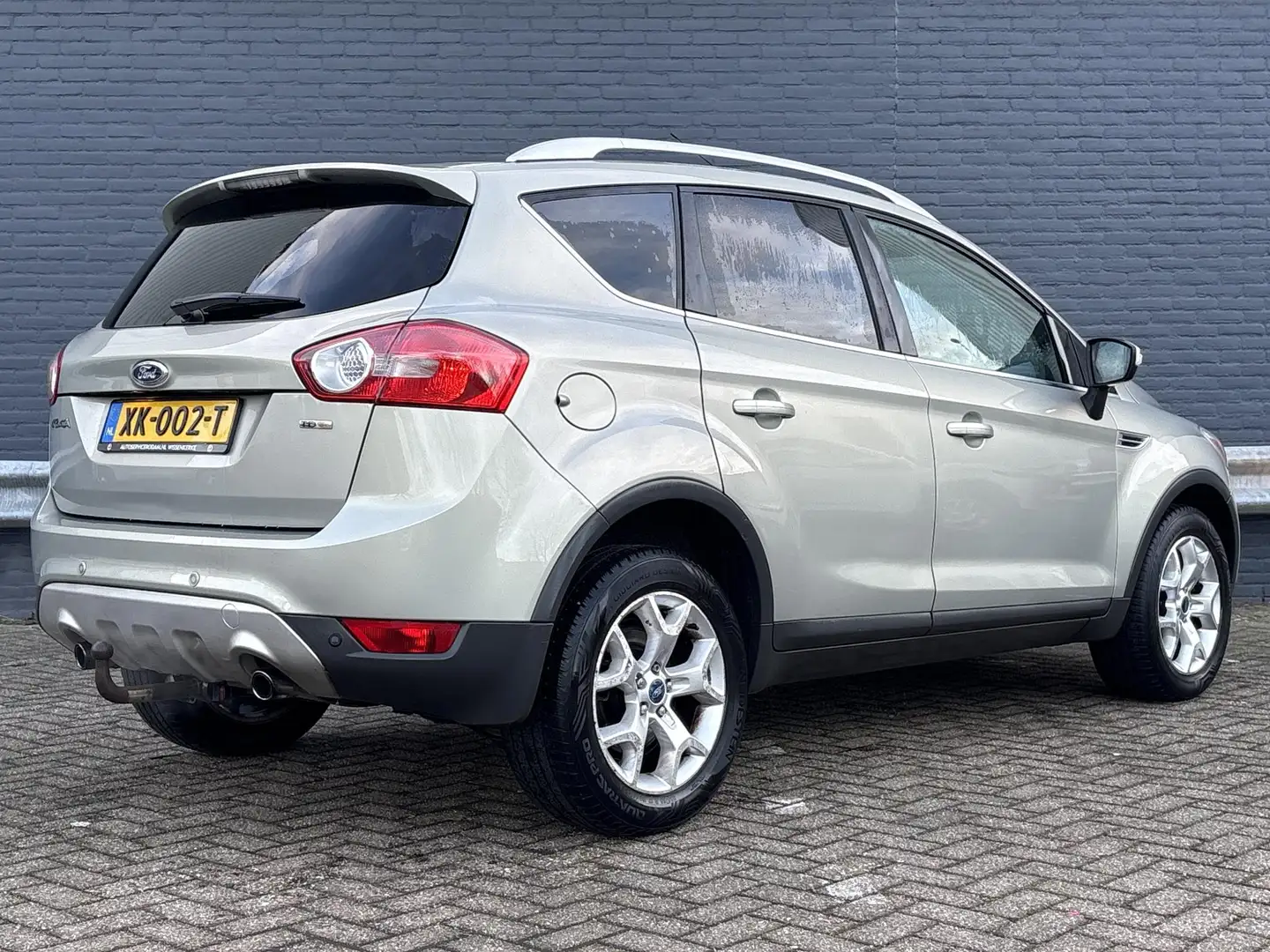 Ford Kuga 2.0 TDCi Trend FWD | Airco | Cruise | PDC | Grau - 2