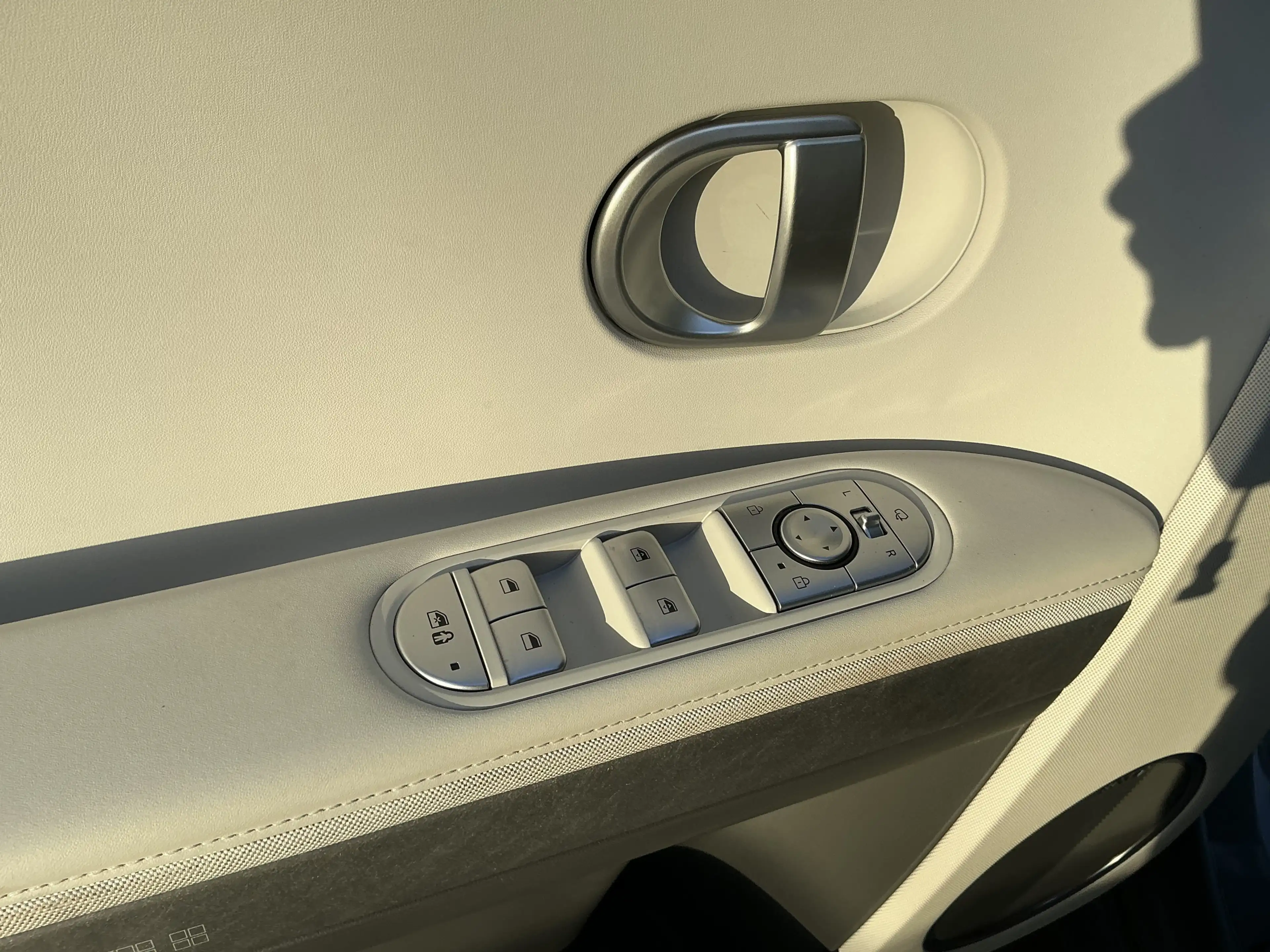 Hyundai IONIQ 5 Uniq Leder BOSE 360Cam Navi LED HUD ACC — photo 5