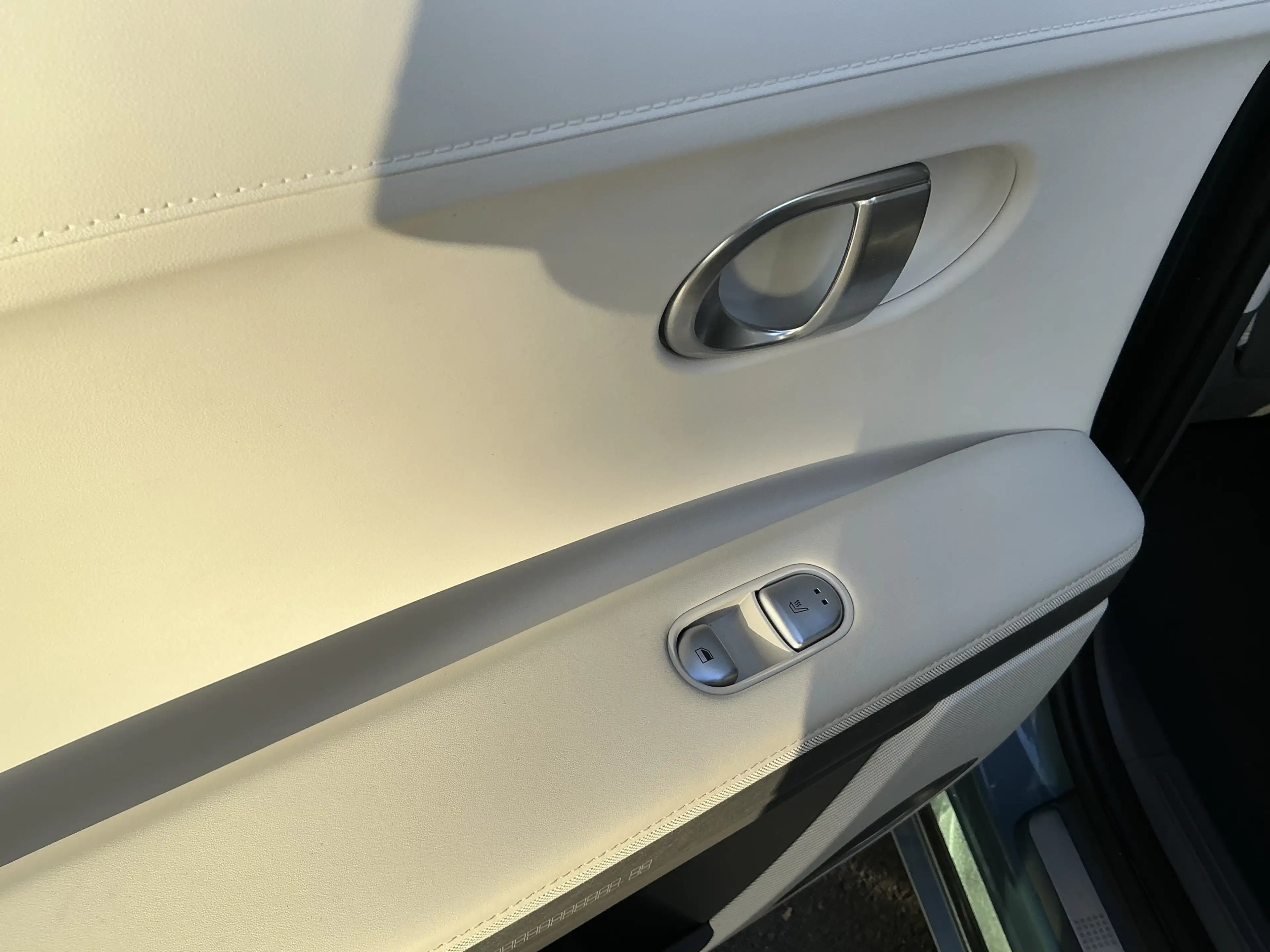Hyundai IONIQ 5 Uniq Leder BOSE 360Cam Navi LED HUD ACC — photo 3