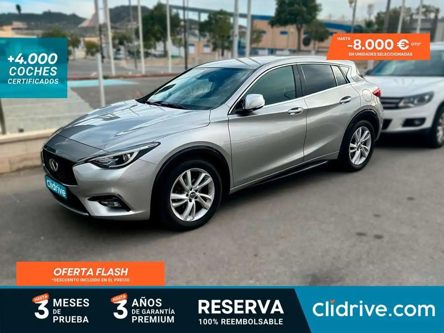 Infiniti Q30 1.5d Premium 7DCT Gris - 1