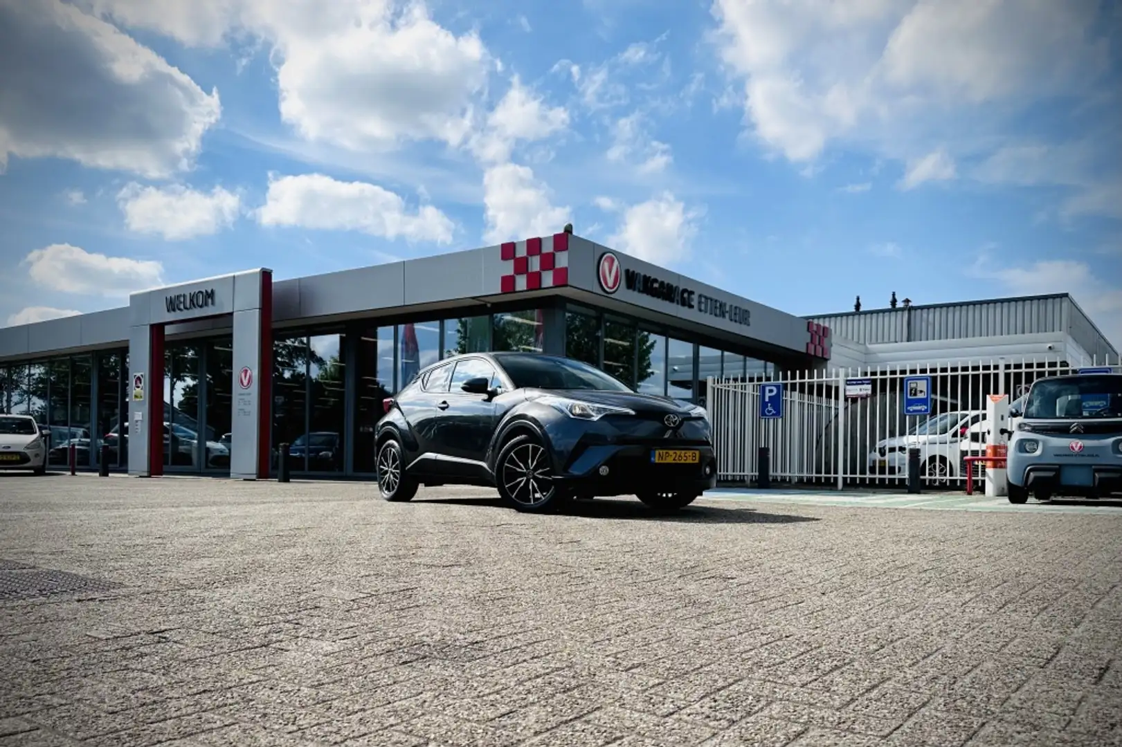 Toyota C-HR 1.2T Automaat | Executive | 1100kg trekgewicht | T Gris - 2