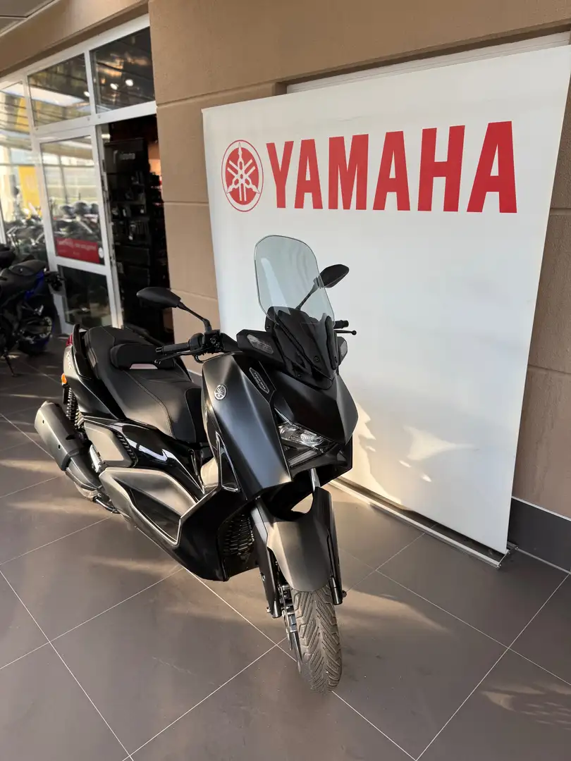 Yamaha X-Max 300 TechMax Modell 2024 NEUFAHRZEUG! Schwarz - 2
