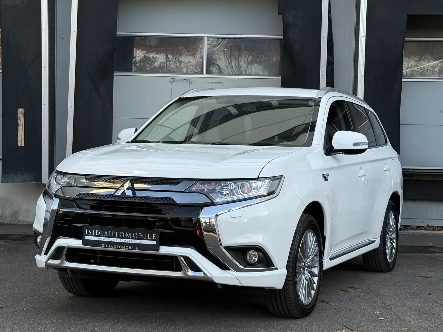 Mitsubishi Outlander PHEV Basis Spirit 4WD LED Standheizung Noir - 1