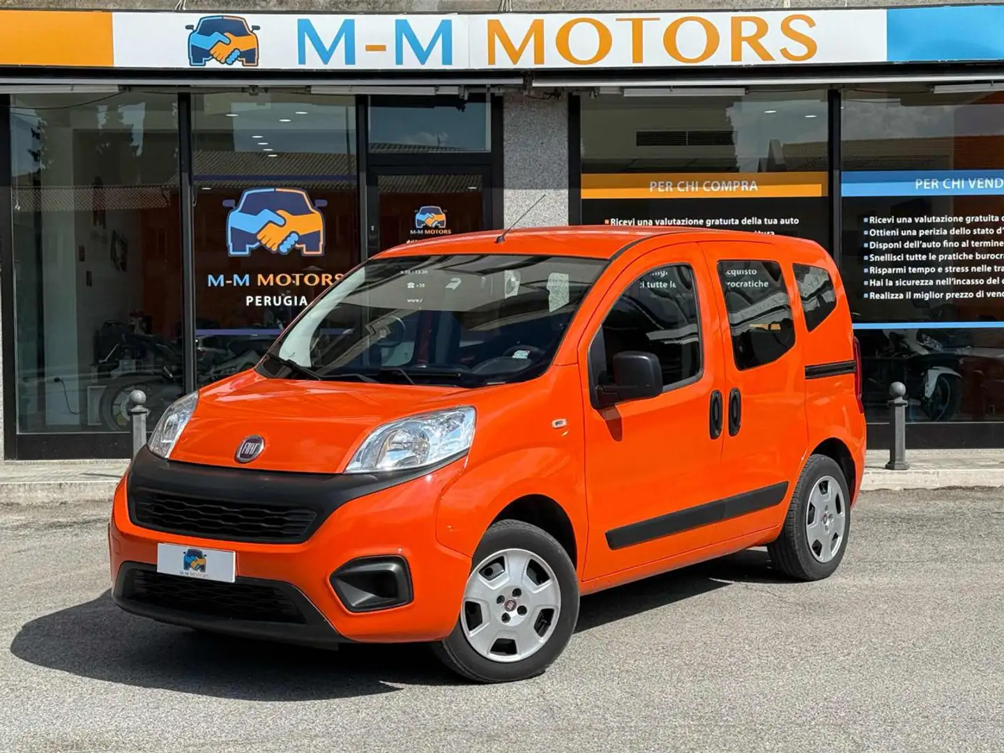 Fiat Qubo 1.4 8V 77 CV Easy Natural Power Arancione - 1