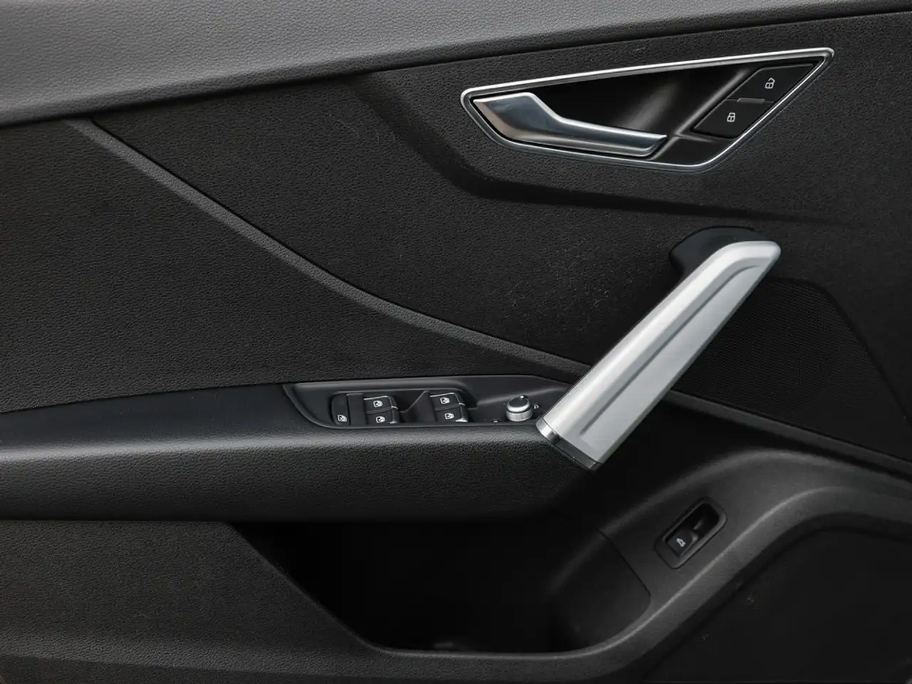Audi Q2 40 TFSI quattro S line Panorama Kamera Leder, миниатюра 20
