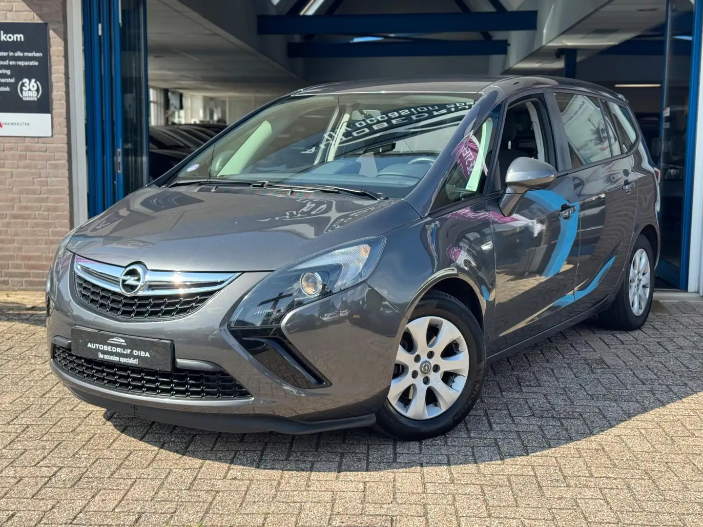 Opel Zafira Tourer 1.4 Business Edition 7p. 2012 Grijs - 2
