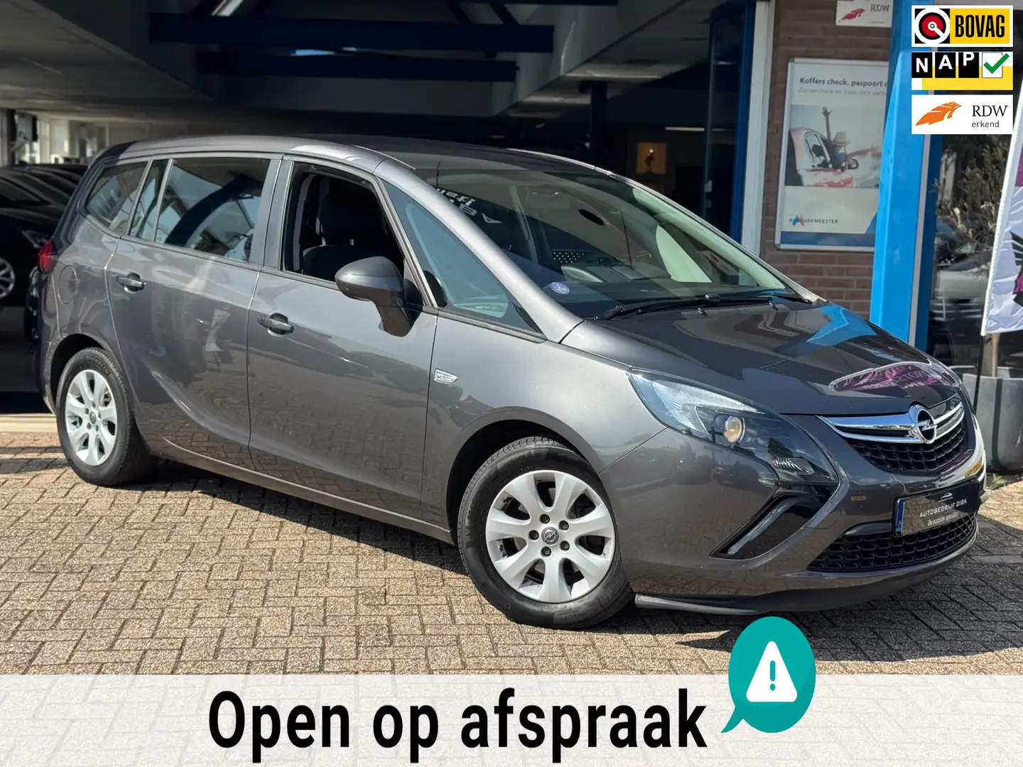 Opel Zafira Tourer 1.4 Business Edition 7p. 2012 Grijs - 1