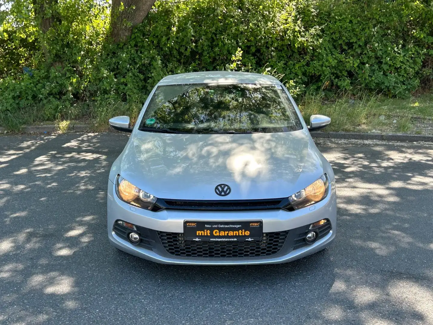 Volkswagen Scirocco 1.4 TSI 118 kW/KLIMAAUTO/SHZ/TEMPOMAT// Argent - 2