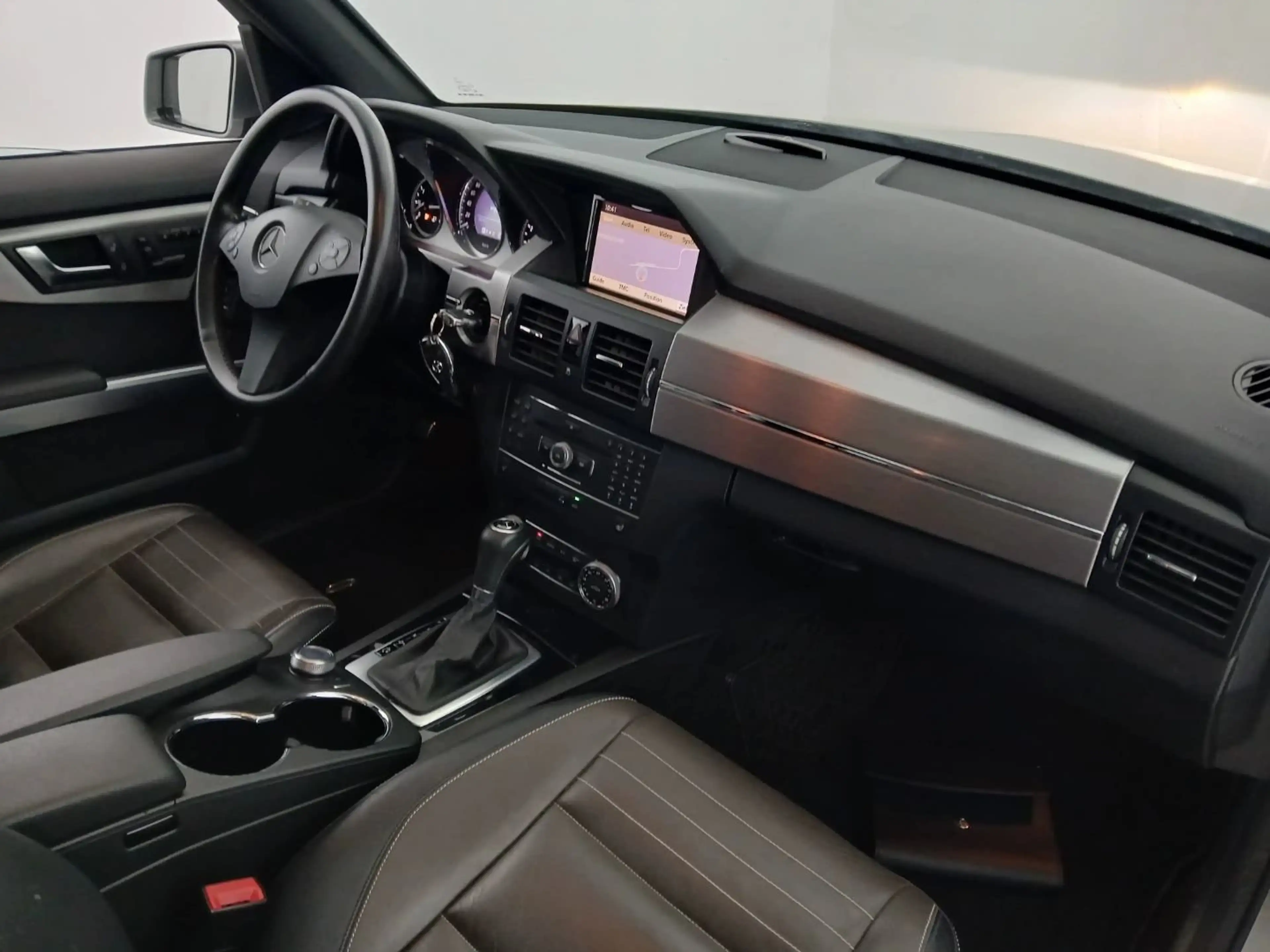 Mercedes-Benz GLK 350 AMG Line 4Matic/PANO/RFK/AHK/BI-XENON — photo 12