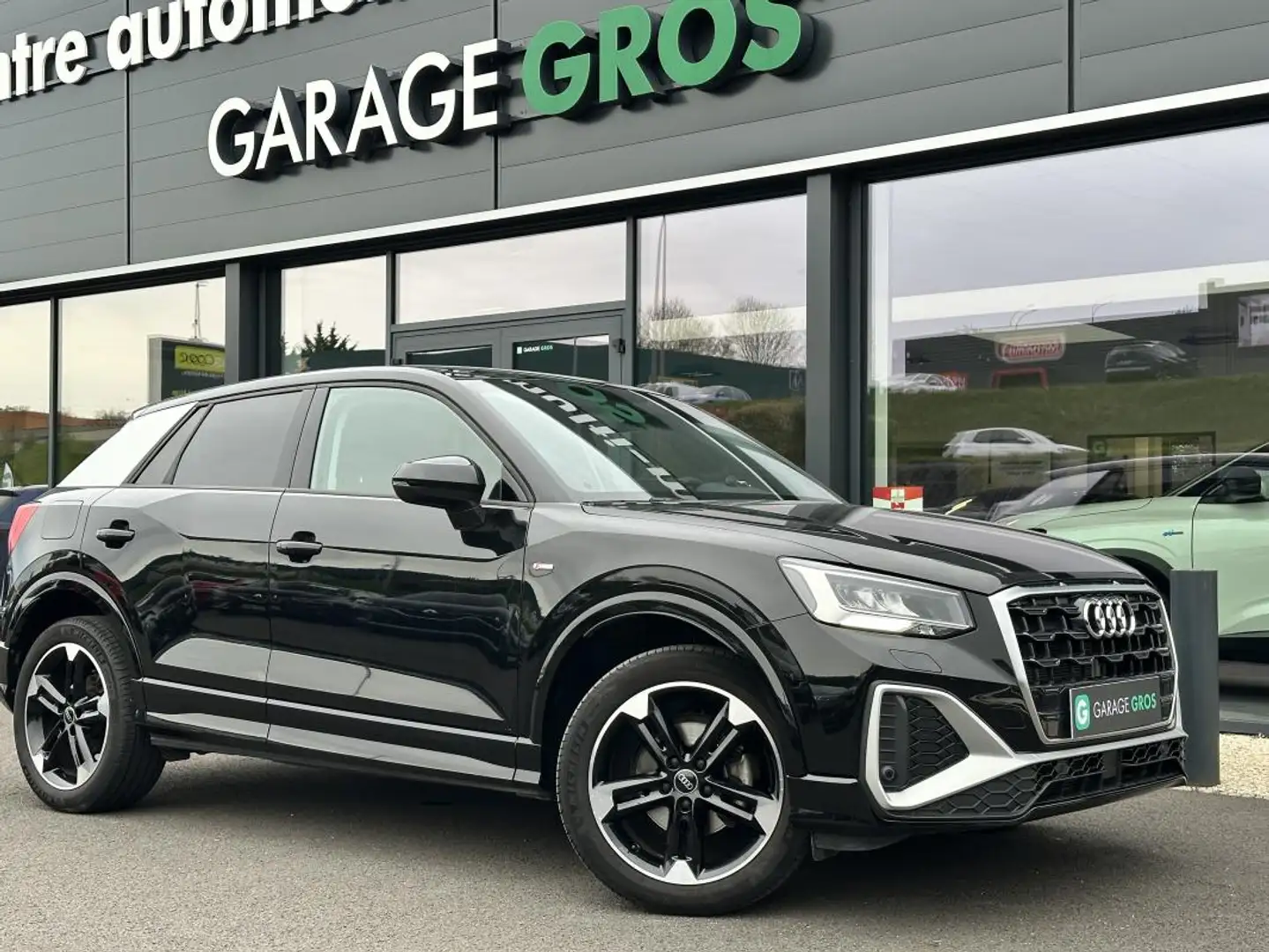 Audi Q2 30 TFSI 110 BVM6 Advanced + S line EXT- 5P Noir - 1