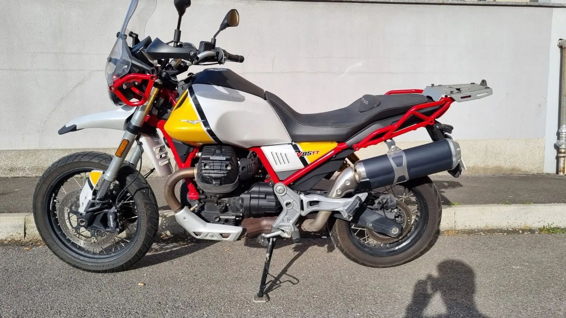 Moto Guzzi V 85 TT Evocative Graphics Bianco - 2