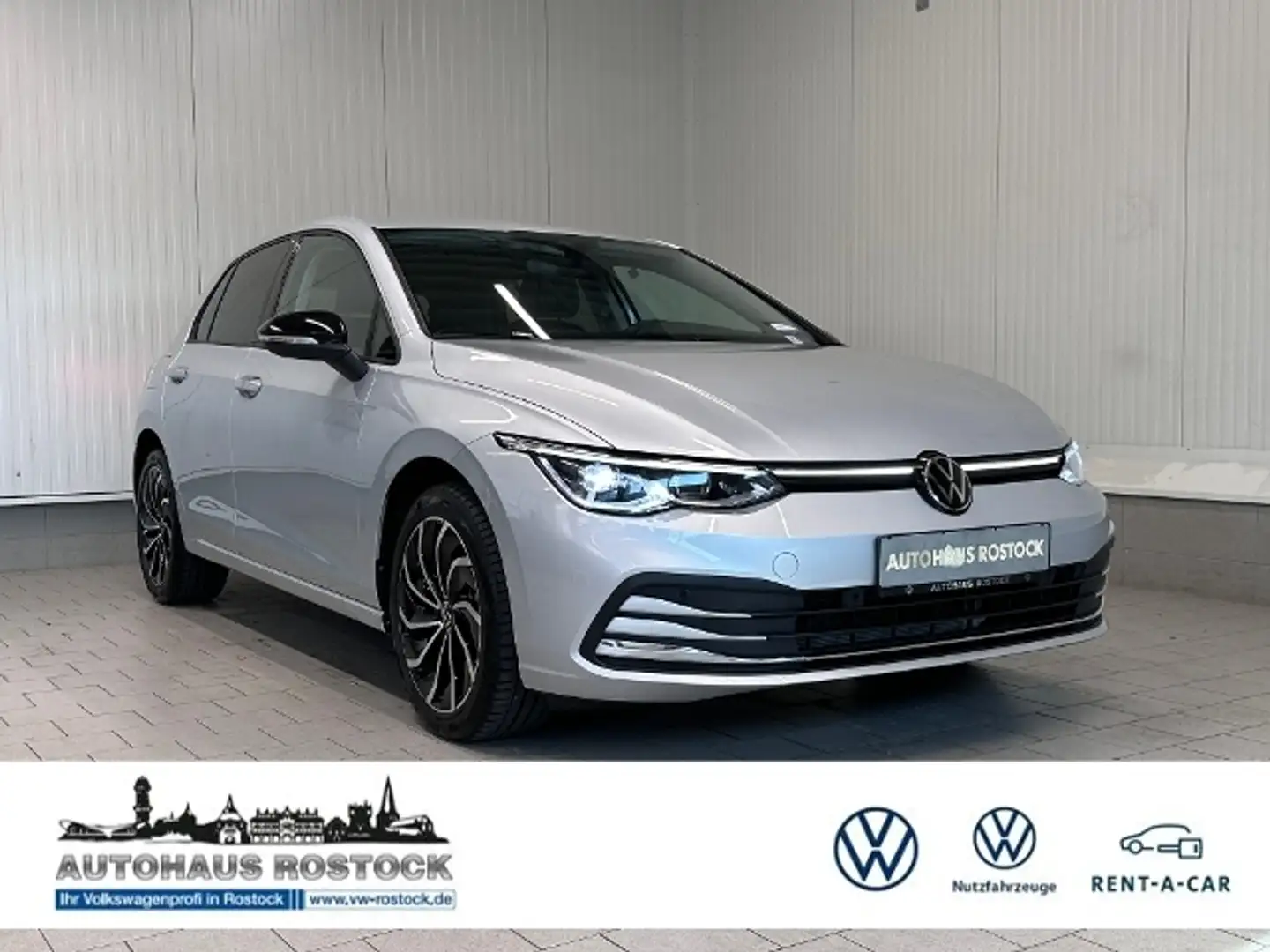 Volkswagen Golf VIII Move 1.0 eTSI DSG LED PDC ACC SHZ Silber - 1
