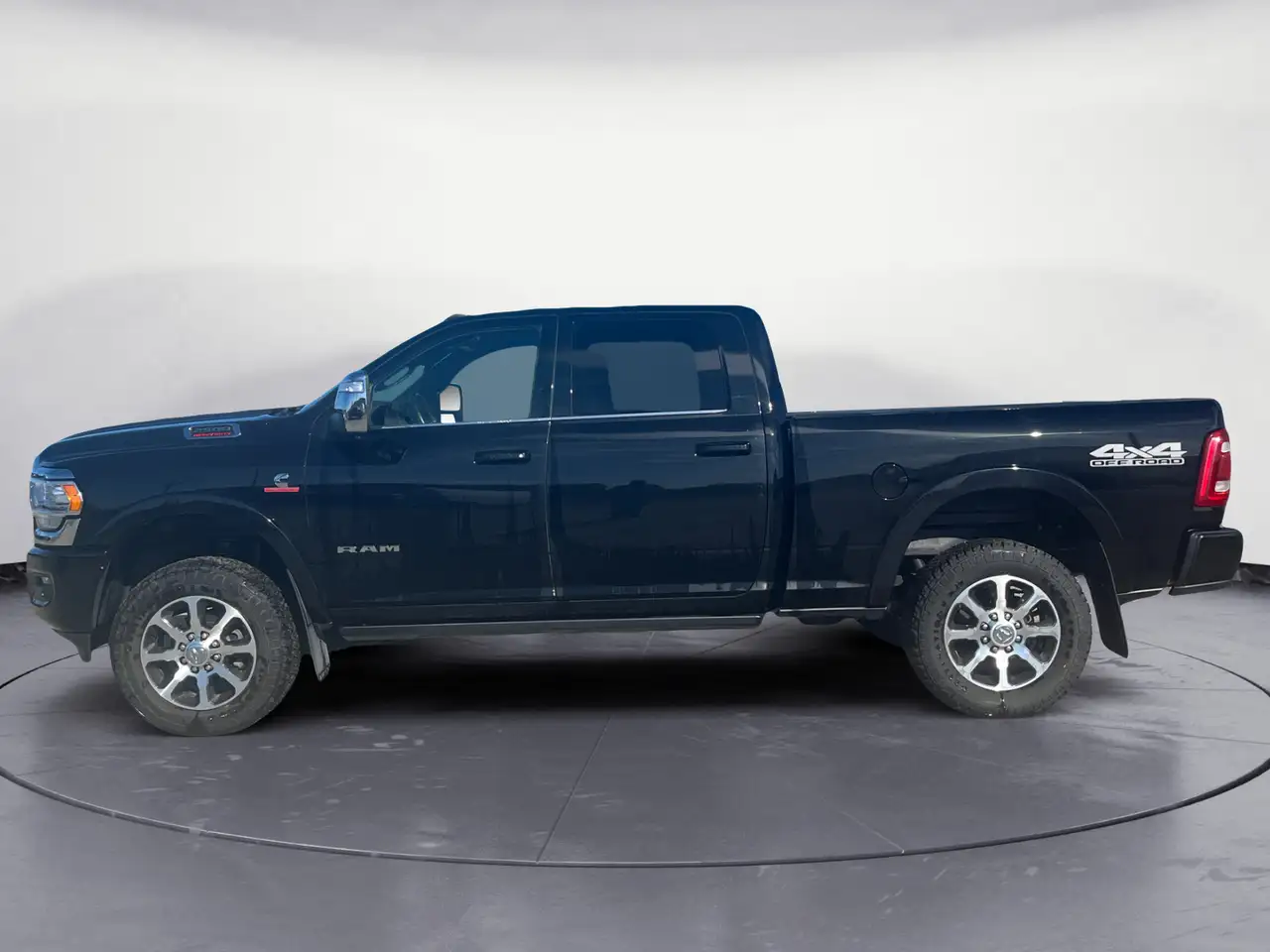 RAM 2500 снимка RAM 2500