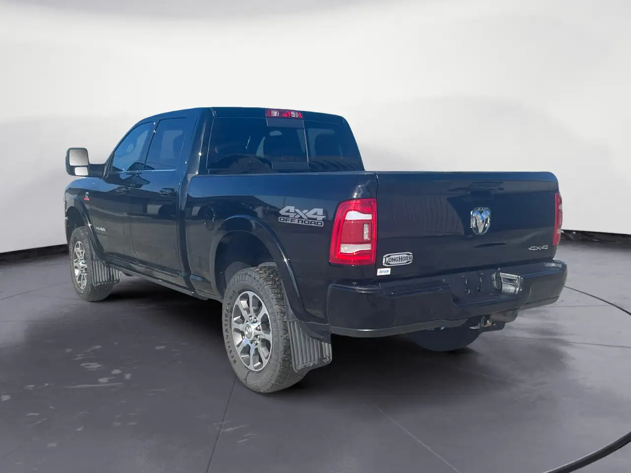 RAM 2500 снимка RAM 2500