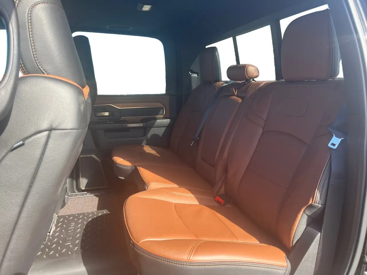 RAM 2500 снимка RAM 2500