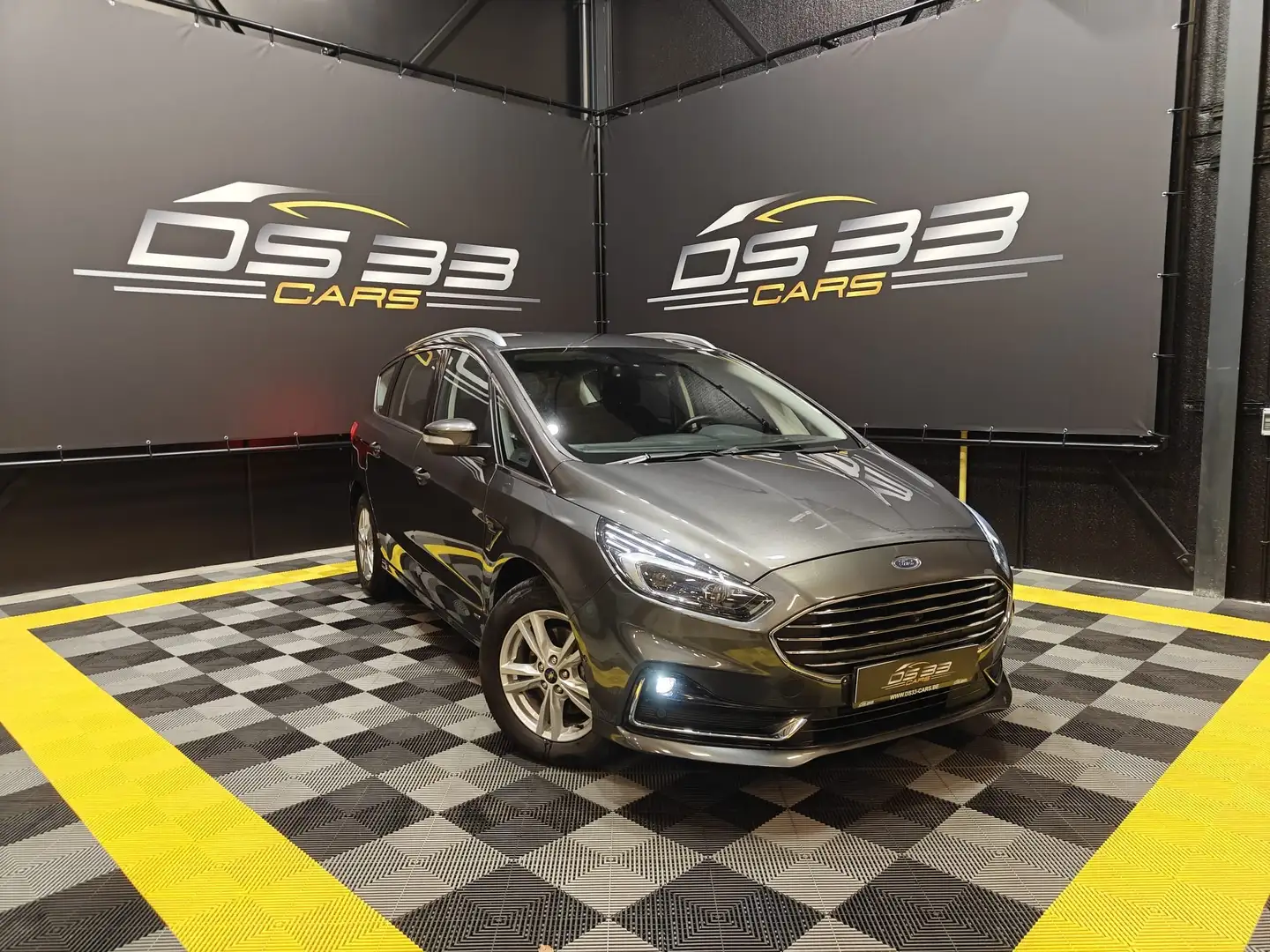 Ford S-Max S-Max 2.0 190pk 4x4 7-zit TITANIUM/Keyless/CAM Gris - 1